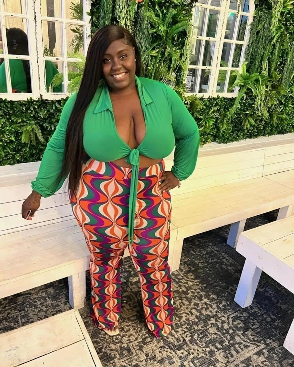 2 Piece Outfits for Women Sexy V Neck Print Shirts Tie Knot Batwing Blouses Crop Top Wide Leg Pants Set