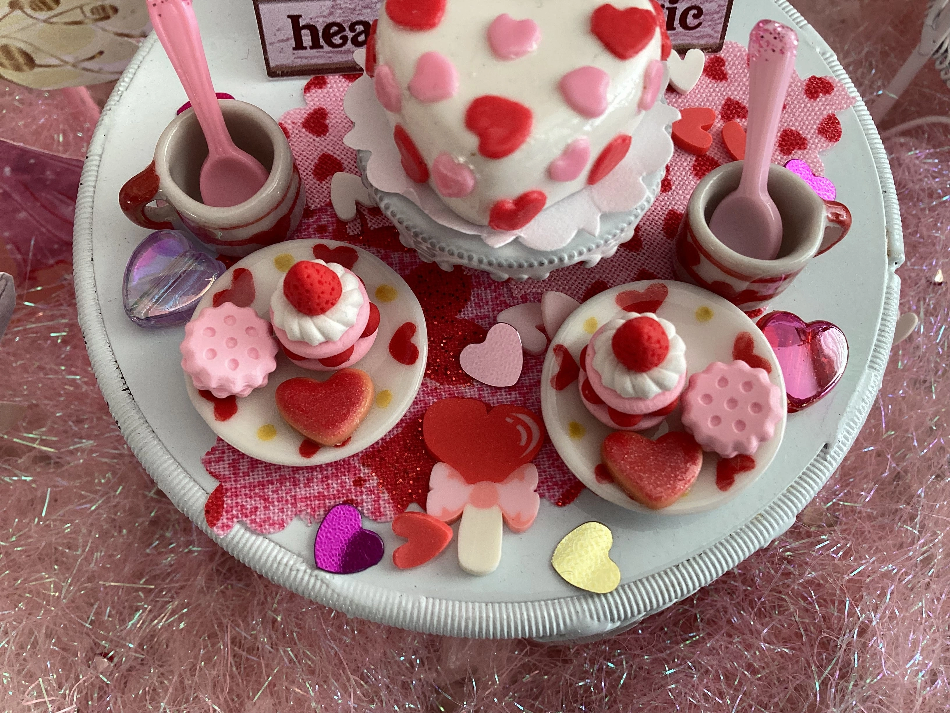 💗Day 8~Love is in the Air (and in the Garden): Valentine Miniatures You Will Love