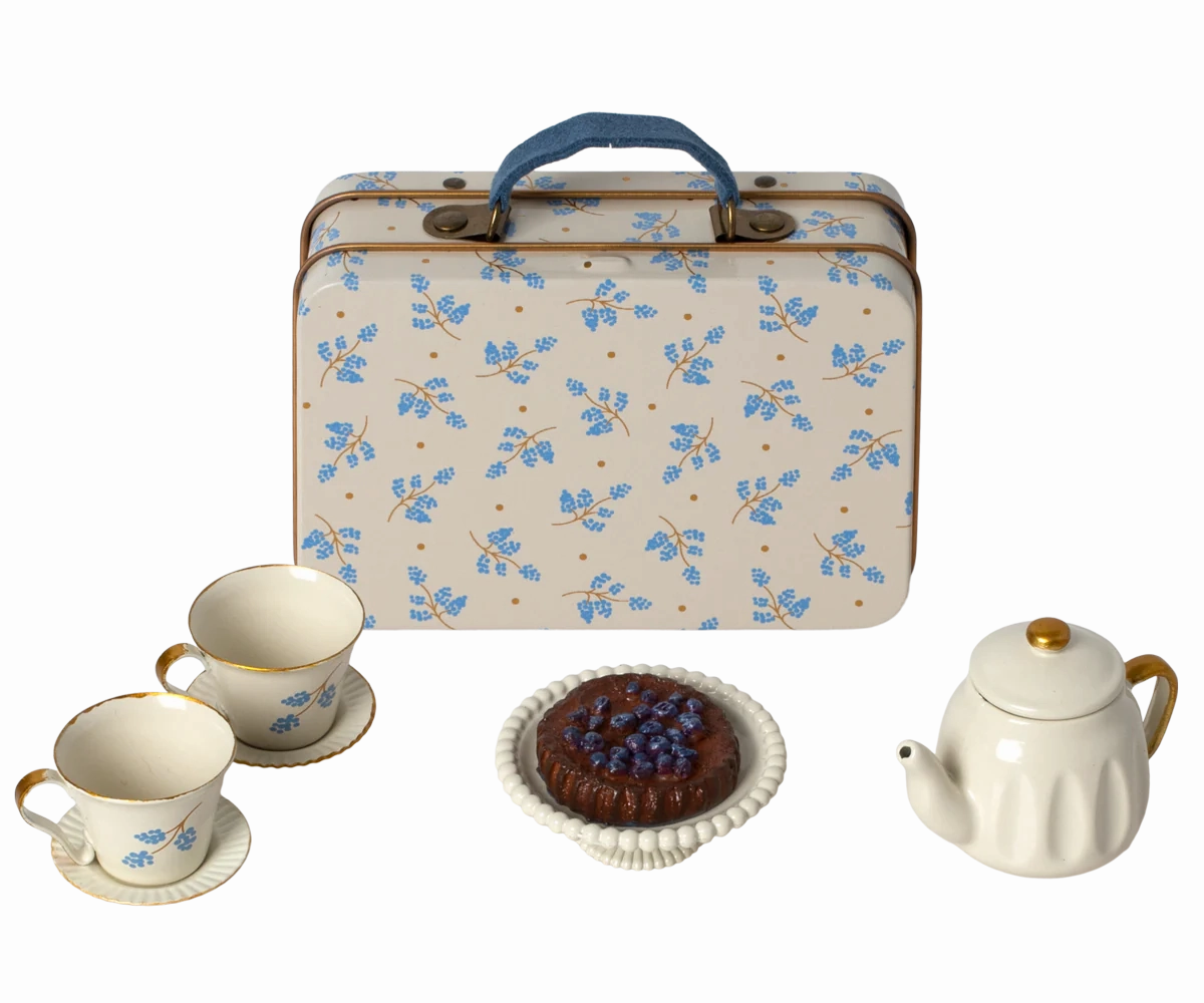 Afternoon treat, Mouse - Blue Madelaine