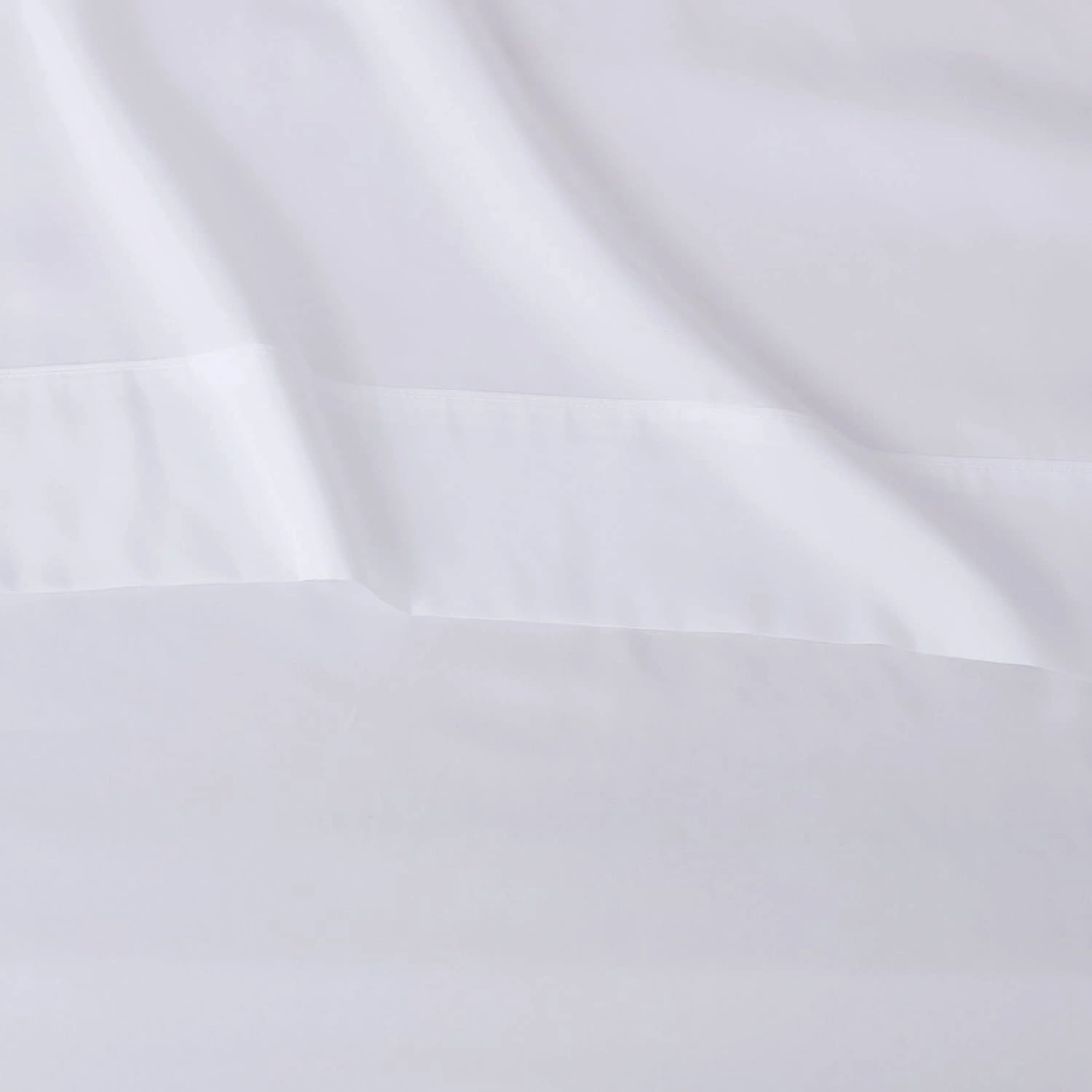 Amazon Basics Lightweight Super Soft, Wrinkle-Free, Easy Care Microfiber 4-Piece Bed Sheet Set with 14-Inch Deep Pockets, Full, Bright White, Solid