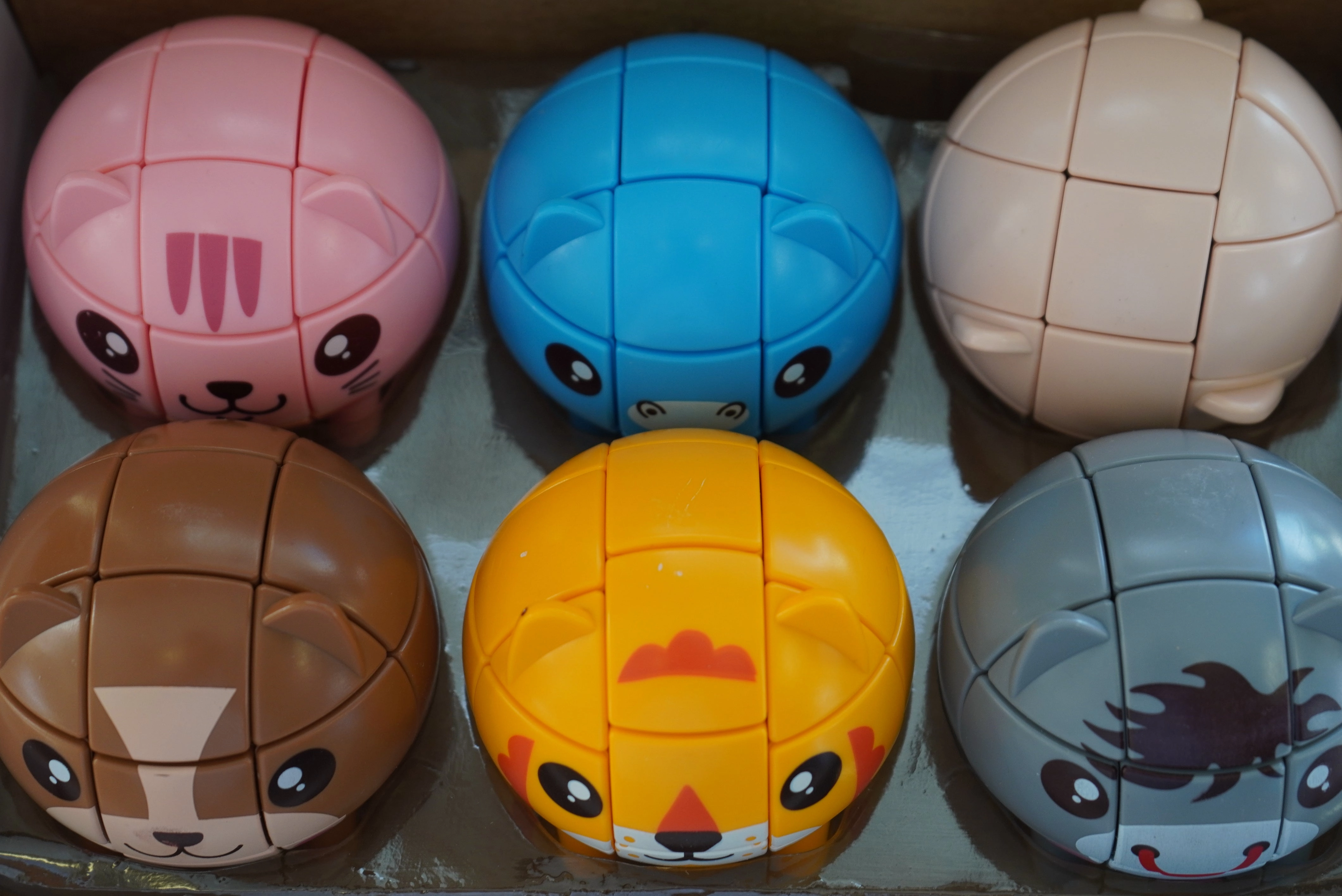 Animal Face Magic Cube – Brain Challenge Puzzle Toy (6/Box)