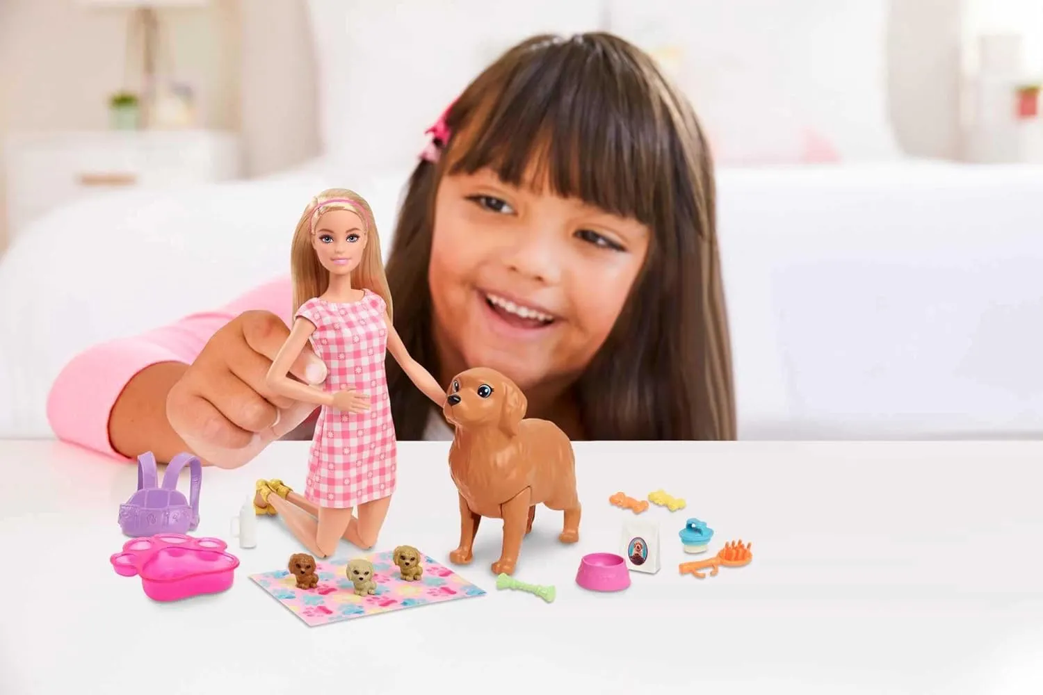 Barbie Doll & Pets Set, Blonde with Mommy Dog, 3 Newborn Puppies with Color-Change Feature & Pet Accessories