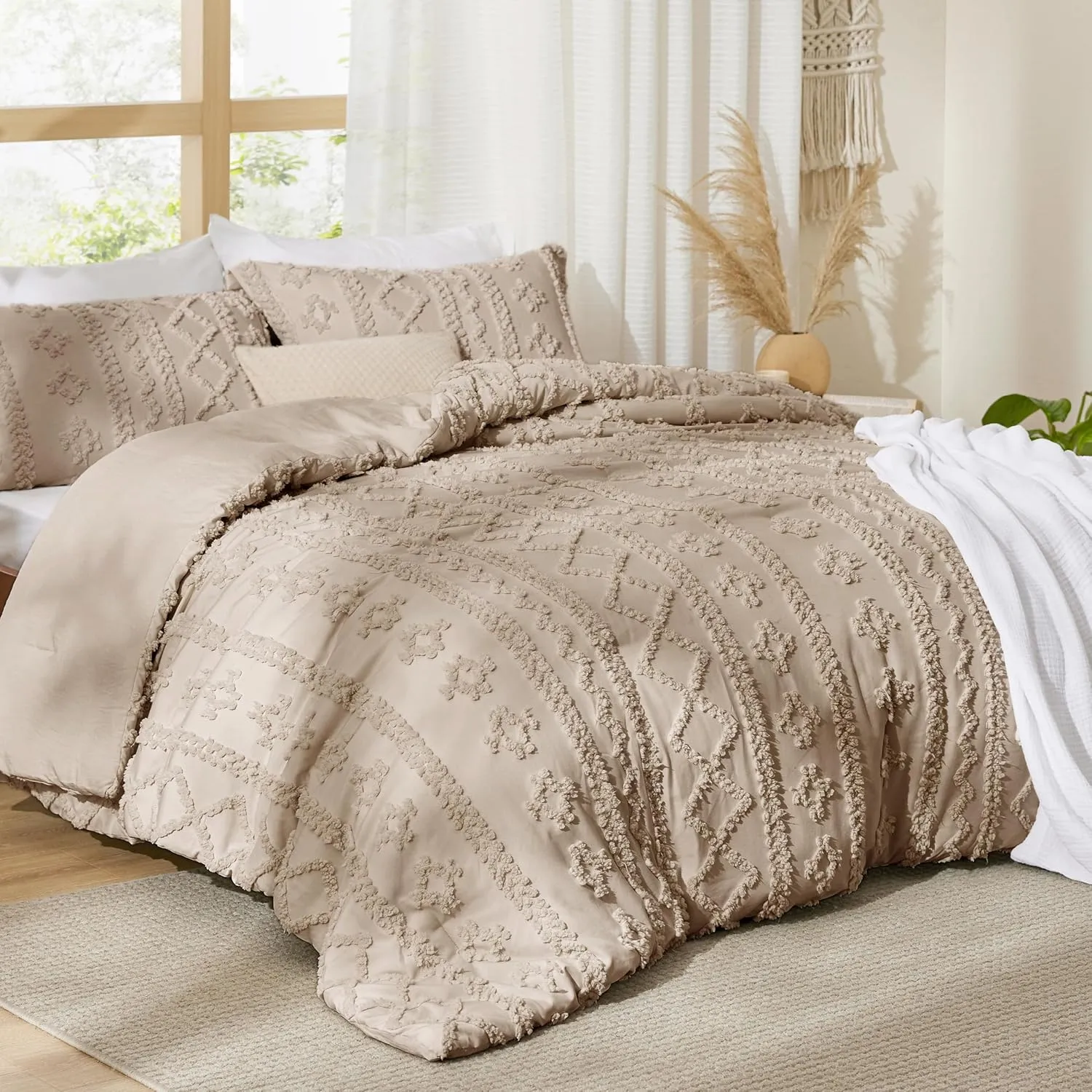 Bedsure Tufted Boho Comforter Set Queen Size - Khaki Boho Bed Set, GentleSoft™ 3 Pieces Farmhouse Shabby Chic Embroidery Bedding, Gifts for Woman, Soft Jacquard Queen Comforter for All Seasons