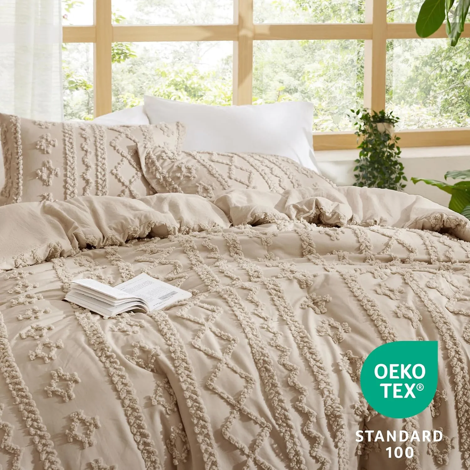 Bedsure Tufted Boho Comforter Set Queen Size - Khaki Boho Bed Set, GentleSoft™ 3 Pieces Farmhouse Shabby Chic Embroidery Bedding, Gifts for Woman, Soft Jacquard Queen Comforter for All Seasons
