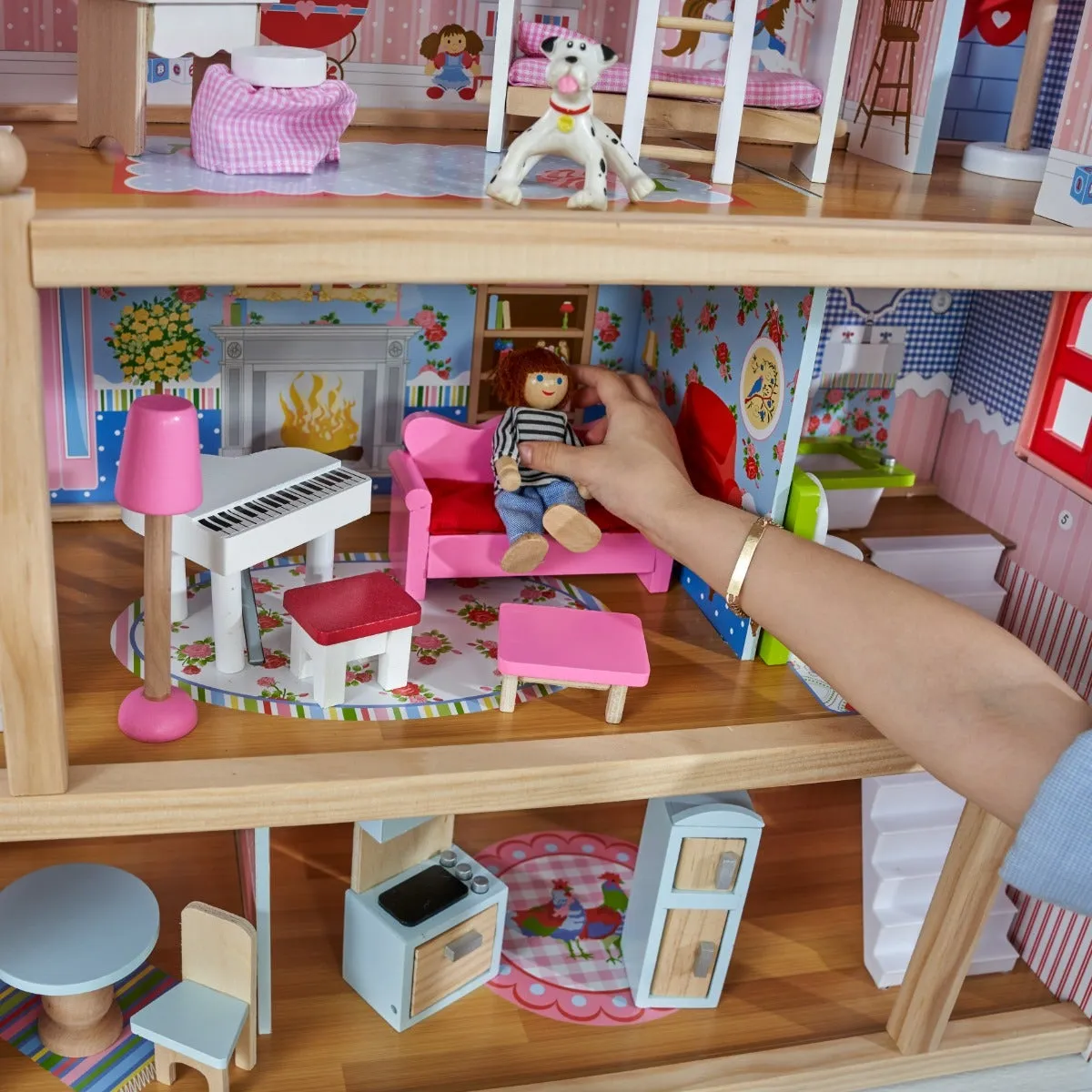 Chelsea Doll Cottage
