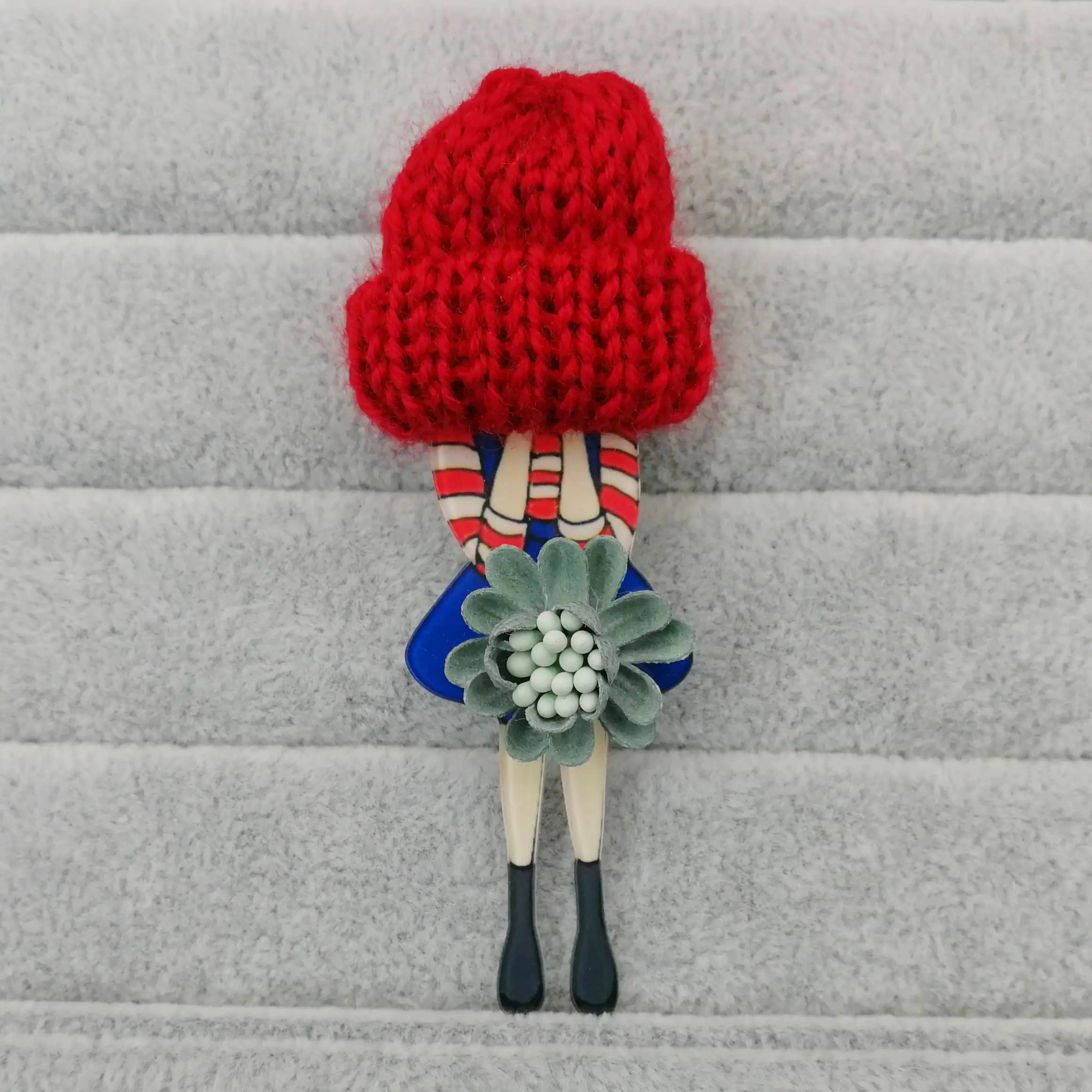 Cute Chunky Knit Hat Fashionista Girls Brooches