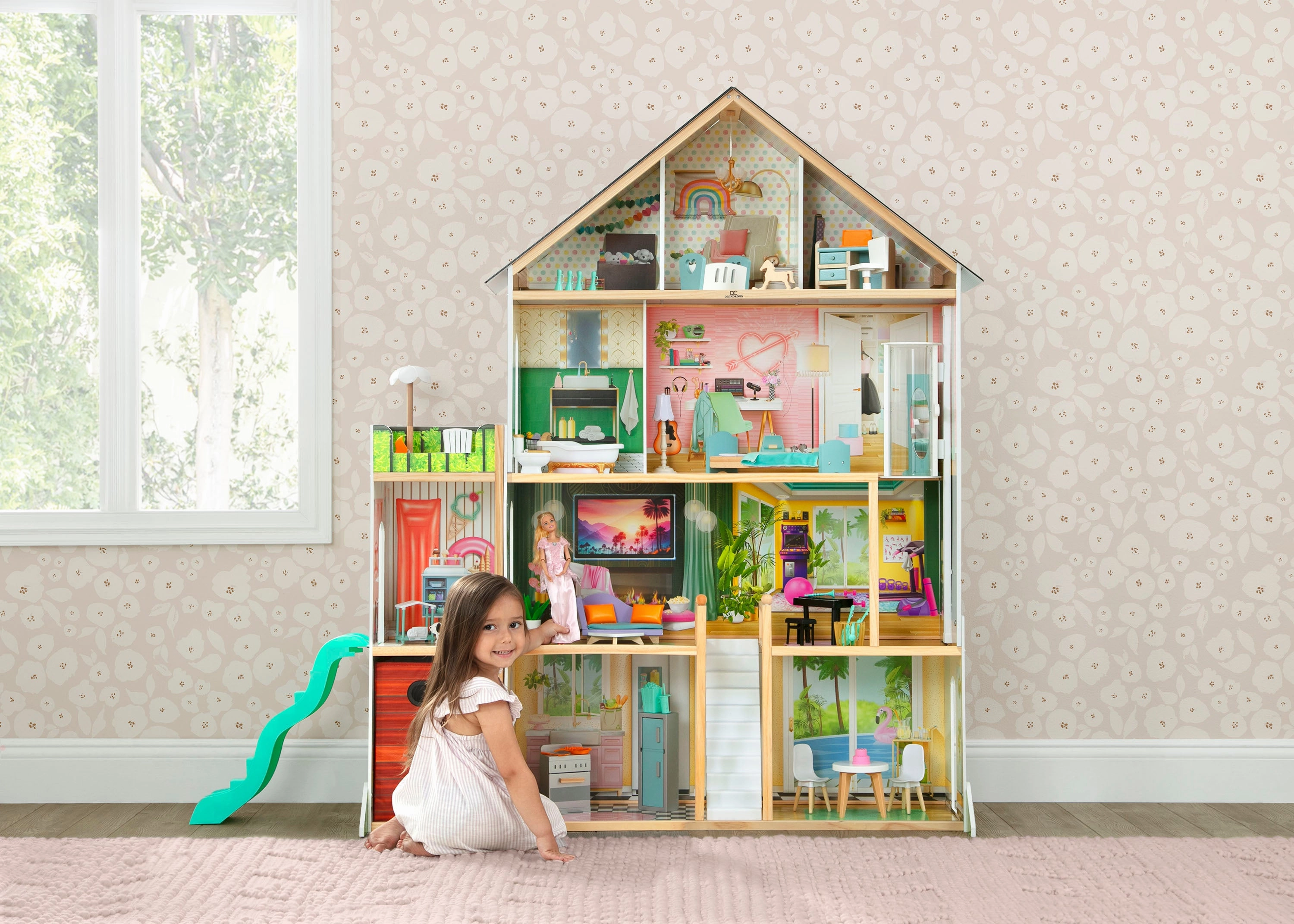 Deluxe Maui Dollhouse