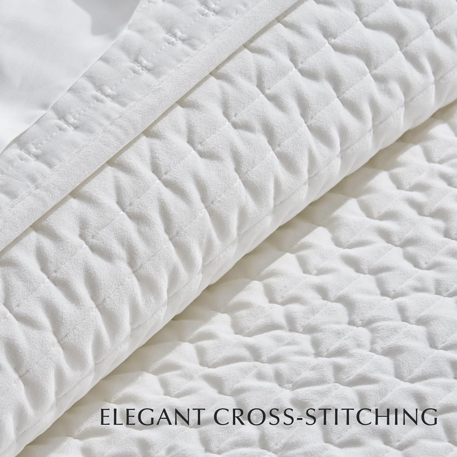 EVERGRACE Luxury Velvet Quilt Set King Size 3 Piece, Soft Cross-Stitch Velvet Comforter Set with Pillow Shams, Lightweight Coverlet Bedspread for All Seasons, Bright White
