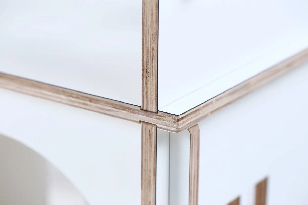 Gia Chair