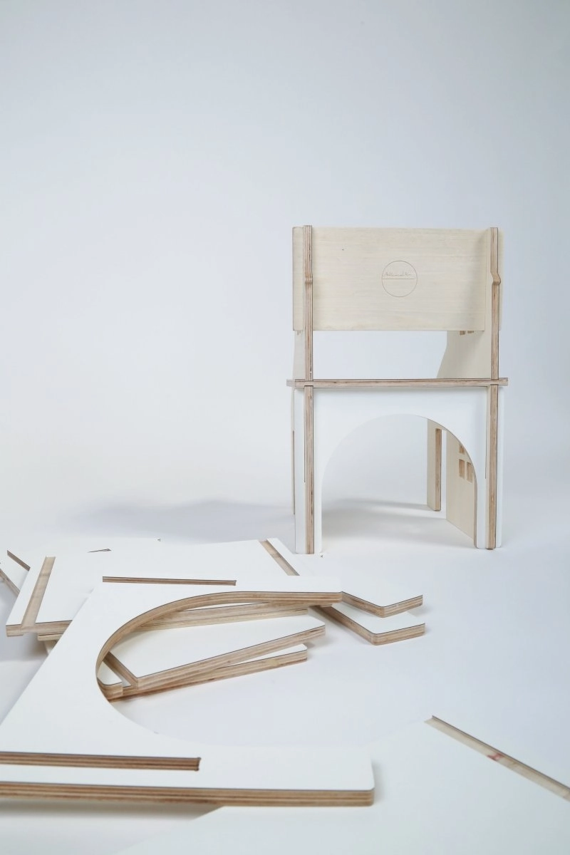 Gia Chair