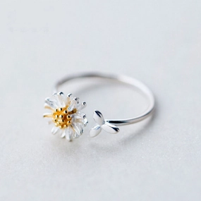 HAND-PAINTED PRETTY DAISY RING