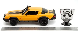 Jada Toys Transformers Bumblebee Car (T7) - 1977 Chevrolet Camaro Transformers 7: Ascension of Beasts, Cast Iron Miniature Car from 8 Years with Collectible Coin, 1:24, 20 cm