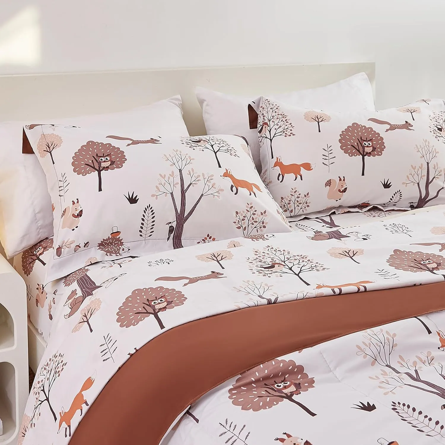 Kids Woodland Comforter Set for Boys Girls Twin Size, Cute Quilted Forest Animal Print Fall Bedding with Pillow Sham, Lightweight Soft Breathable Machine Camping Themed Bed Set 2 Piece