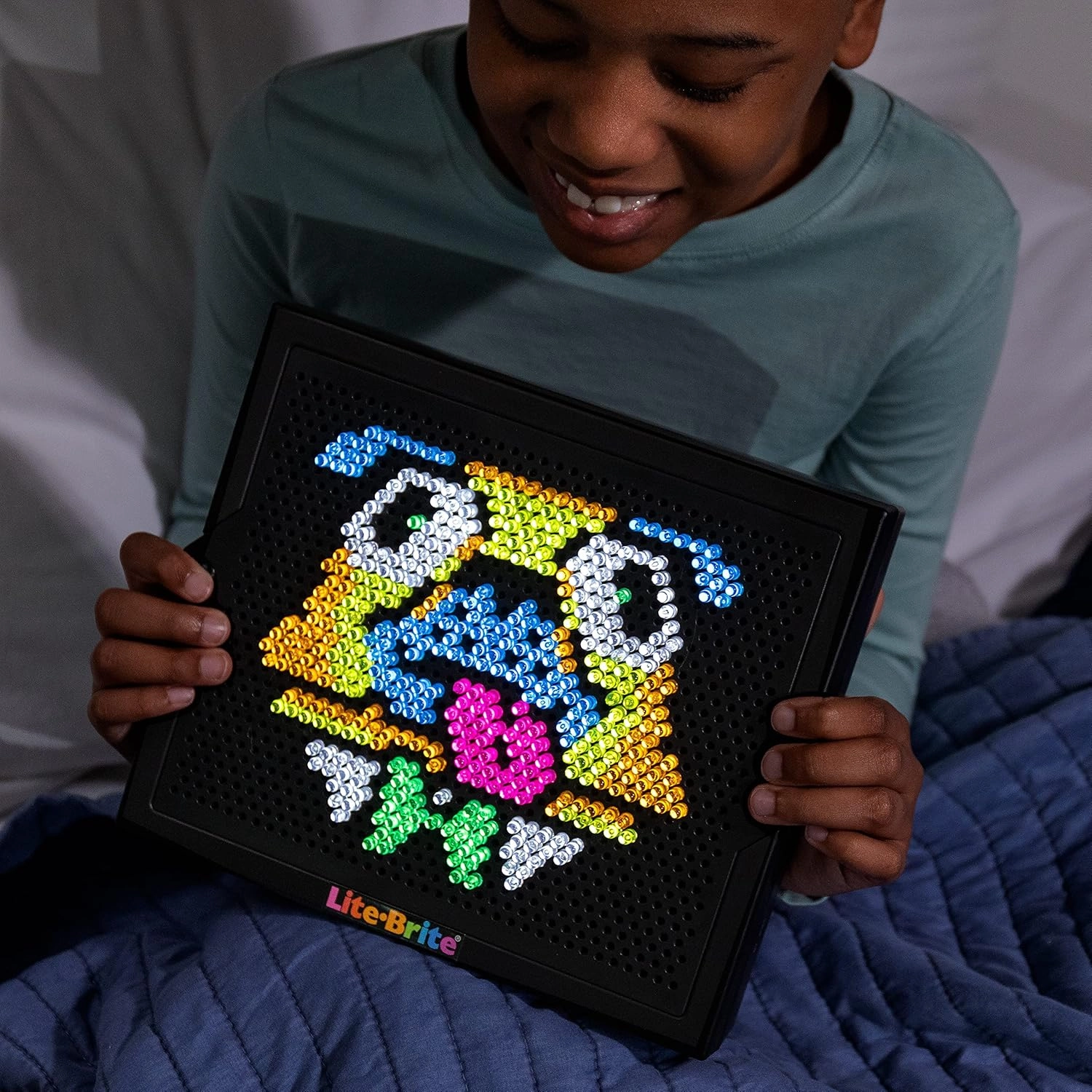 Lite Brite Super Bright HD - Creative Retro Light-Up Screen – Educational Play for Children – Enhances Creativity & Fine Motor Skills, Gift for Boys and Girls Ages 6 