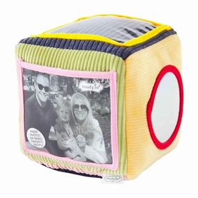 MY FAV PEOPLE CUBE