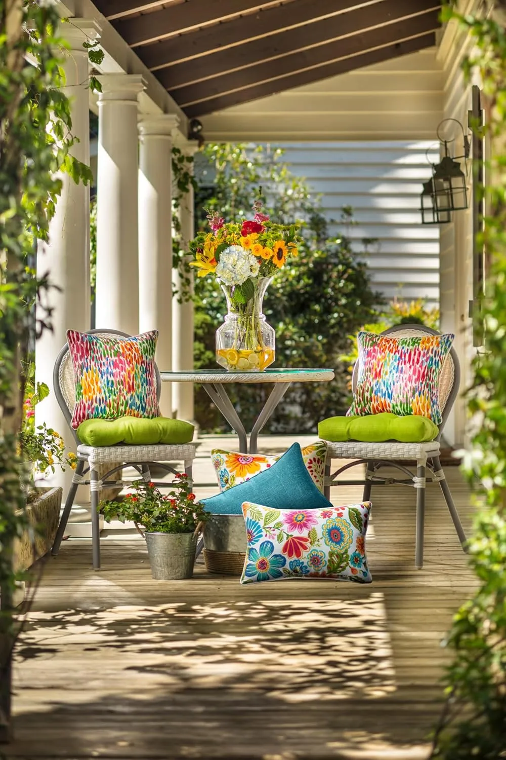 Pillow Perfect Bright Floral Indoor/Outdoor Accent Throw Pillow Plush Fill, Weather, and Fade Resistant, Lumbar - 11.5" x 18.5", Blue/Purple Gregoire 2 Count