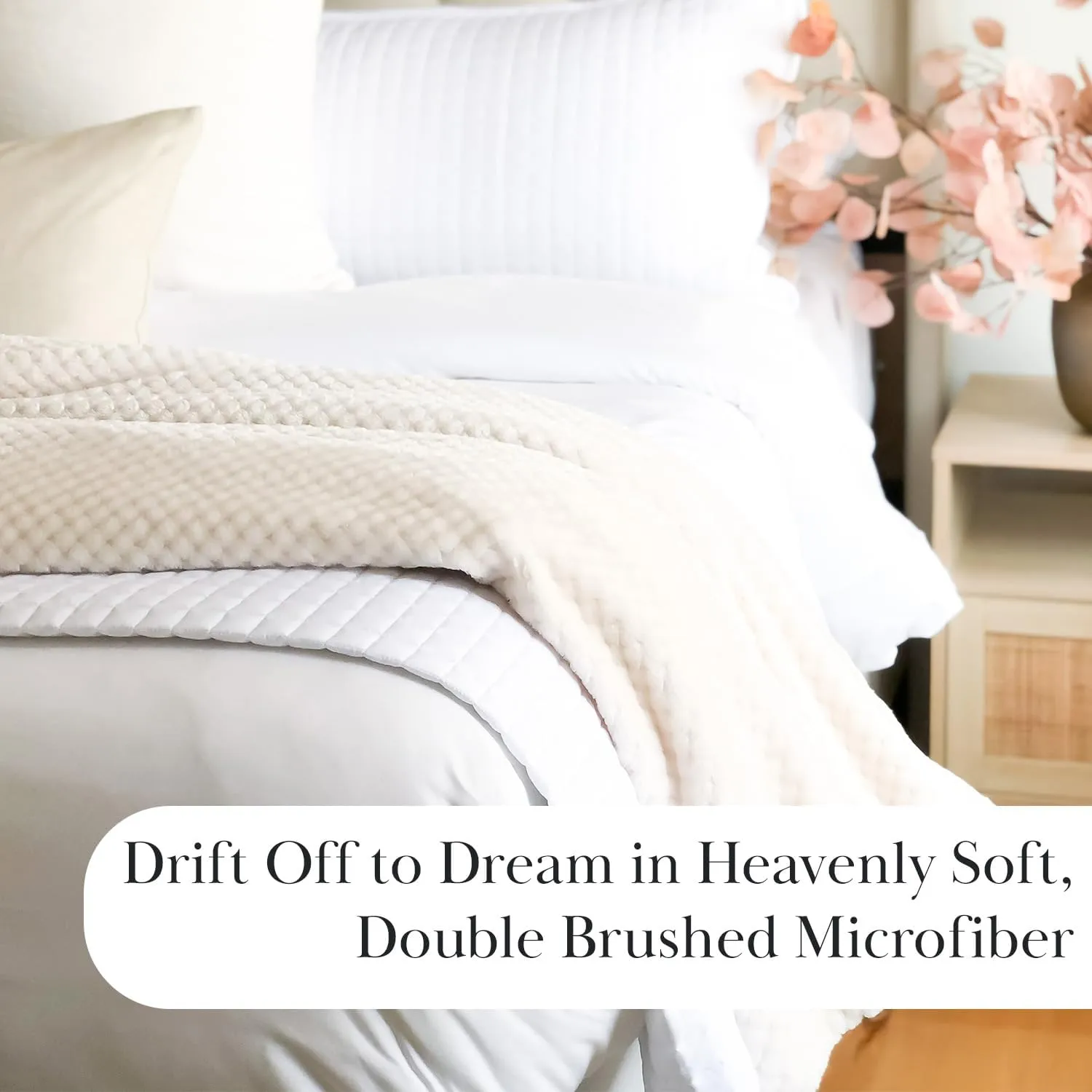 Southshore Fine Living, Inc. White King Quilt Set with 2 Pillow Shams, Lightweight Coverlet, King Size Quilt, Stain & Pet Hair Resistant Bedding Set, Standard/California Size, Bright White