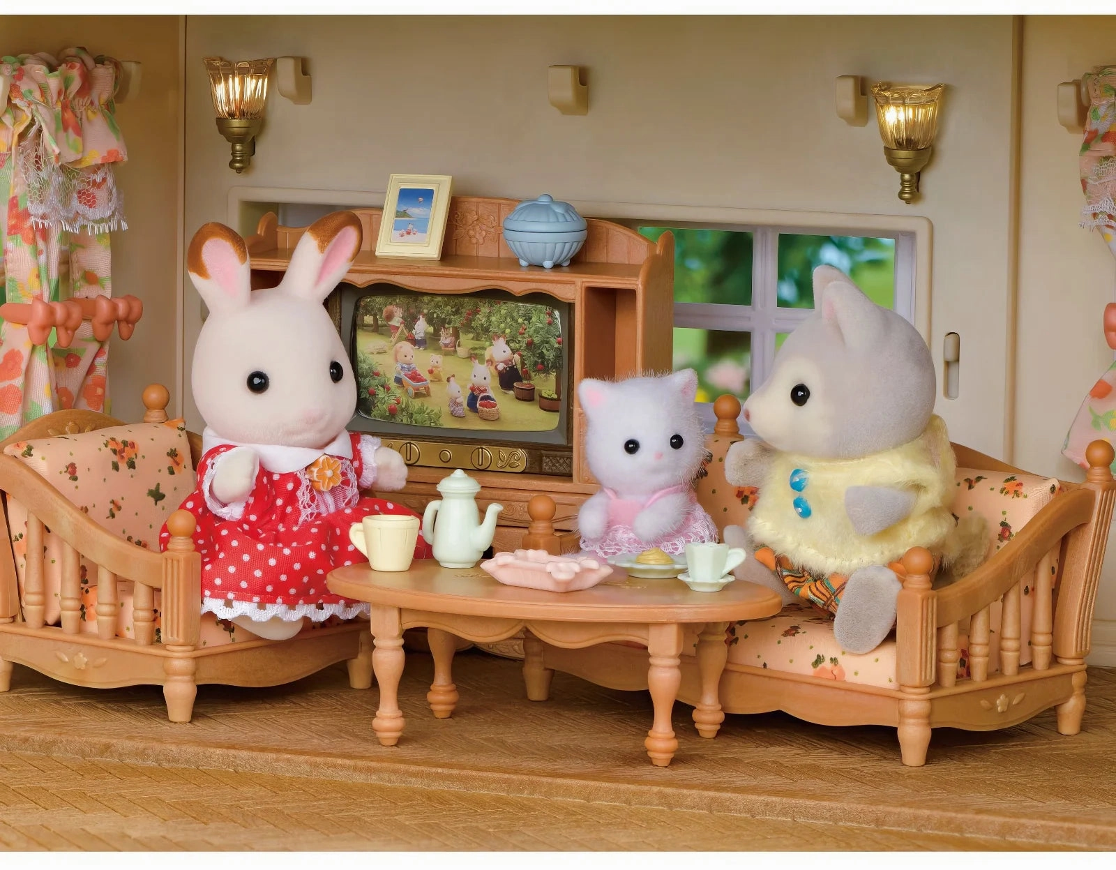 Sylvanian Families Red Roof Home Secret Attic