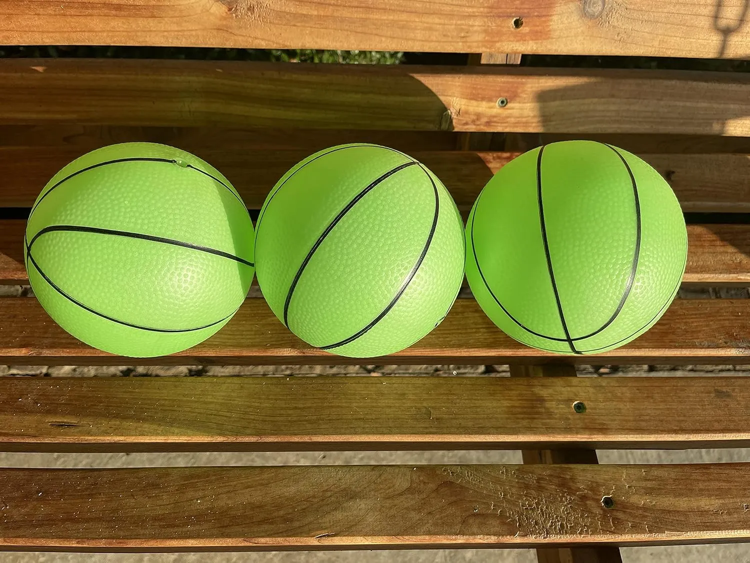 Toys  3 Pack! Inflatable Glow in The Dark Mini Basketballs Includes Pump and Needle Magic Shot Pro Mini Hoop Basketballs