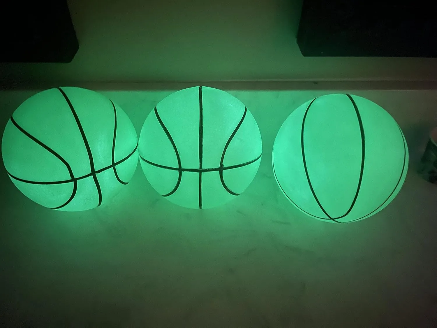 Toys  3 Pack! Inflatable Glow in The Dark Mini Basketballs Includes Pump and Needle Magic Shot Pro Mini Hoop Basketballs