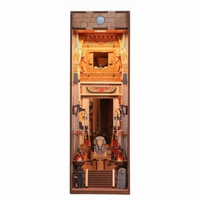 Treasure Hunt DIY Book Nook Kit