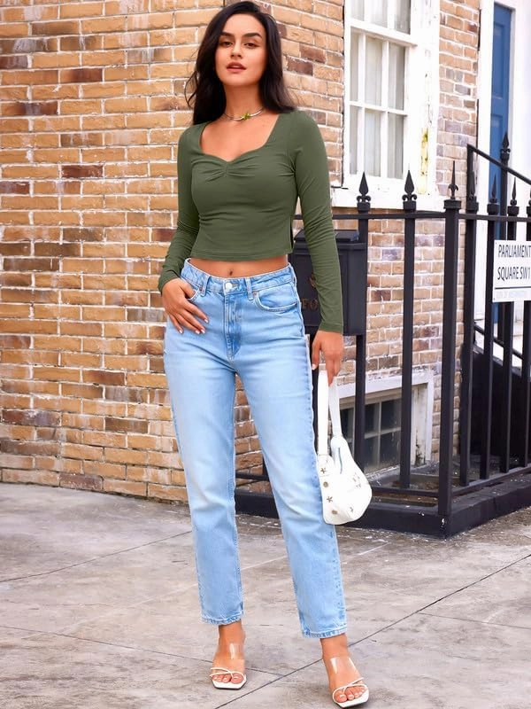 Trendy Queen Womens Long Sleeve Going Out Crop Tops Sweetheart Neck Cute Y2k T Shirts Side Slit Tees