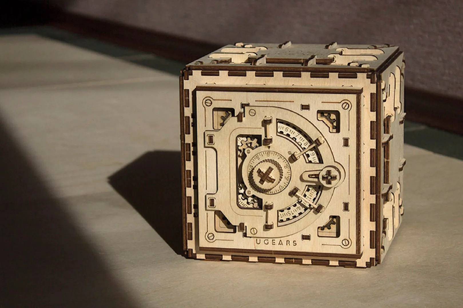 UGears Safe