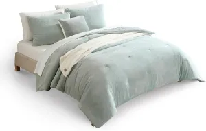 UGG Remina Comforter Set 5 Piece Bed in a Bag with Throw Blanket, Decorative Pillow, Shams, and Reversible Comforter Hypoallergenic Washable Luxury Fluffy Bedding, Full/Queen, Blue Green Clear Creek