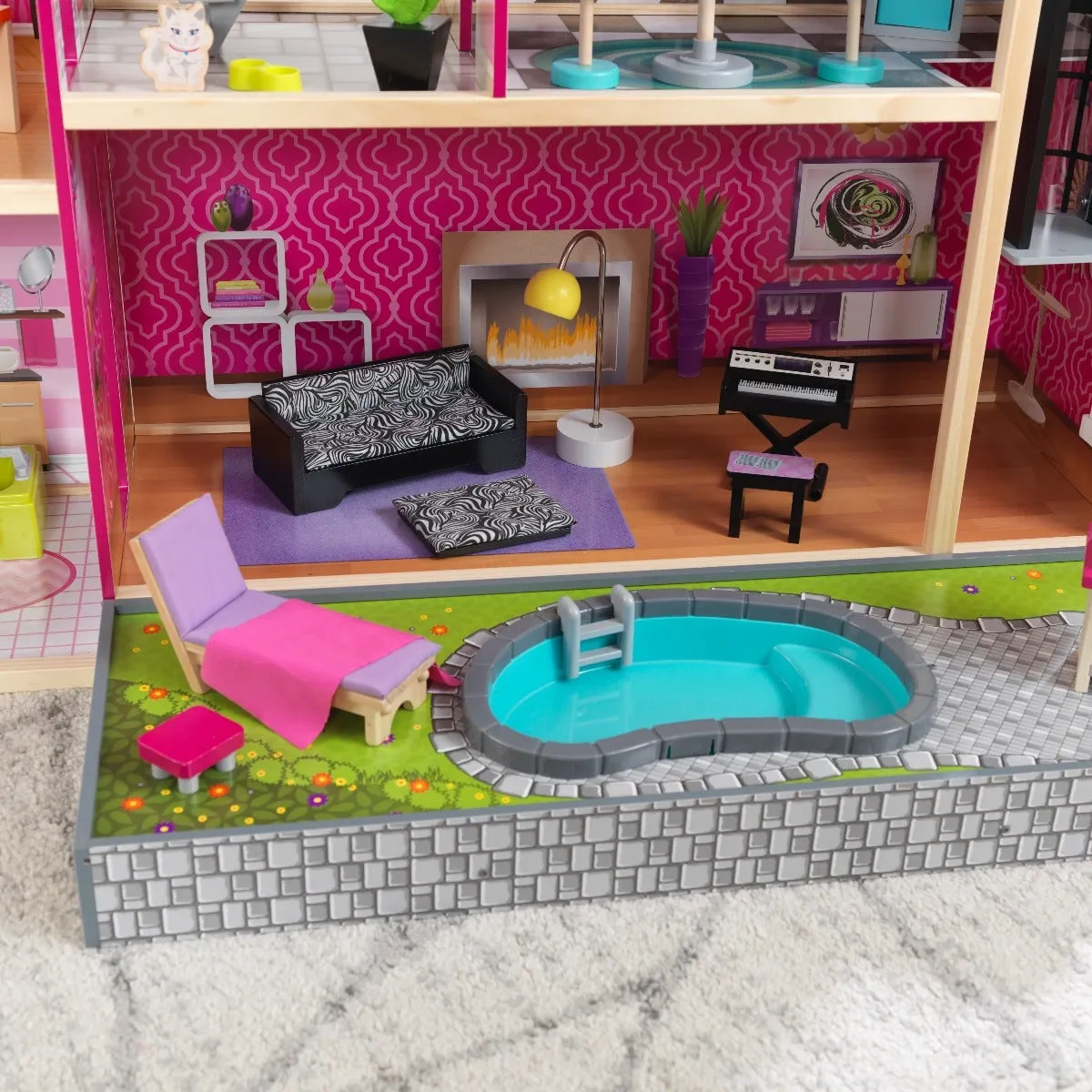 Uptown Dollhouse