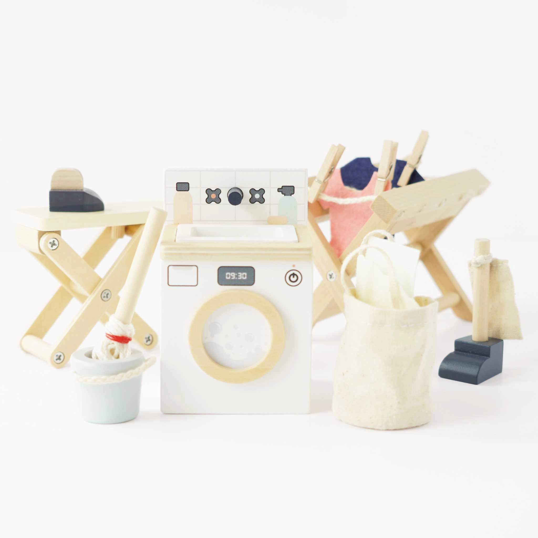 Wooden Dolls house Kitchen Furniture