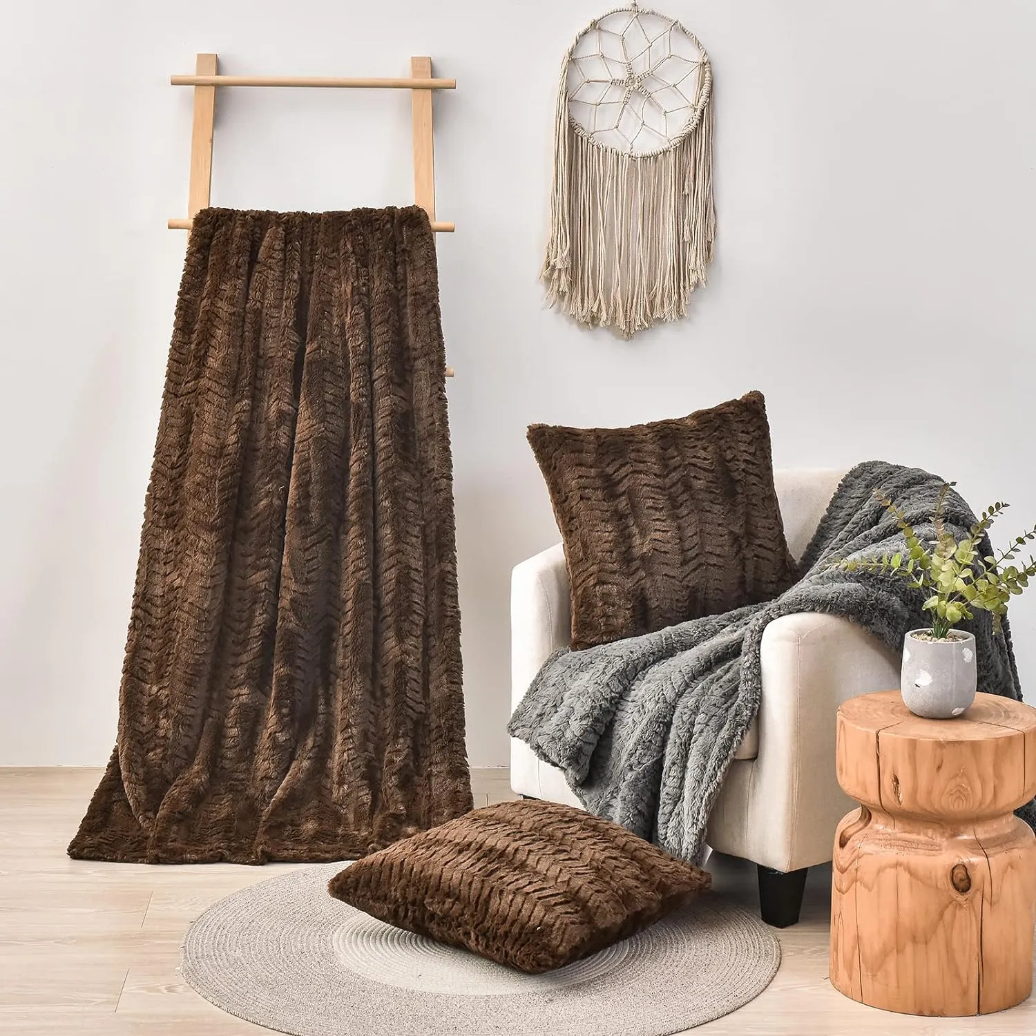 YUSOKI Luxury Faux Fur Throw Blanket(Without Pillows) 2 Layers,3lb,All Ages,Home Decoration, (Brown,50" x 63")